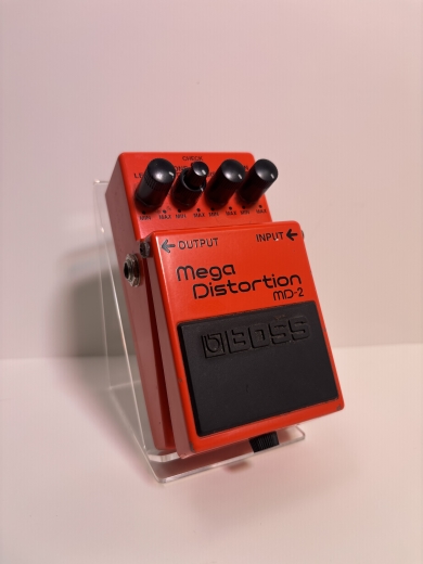 Boss MD-2 Mega Distortion Pedal : Amazon.ca: Musical